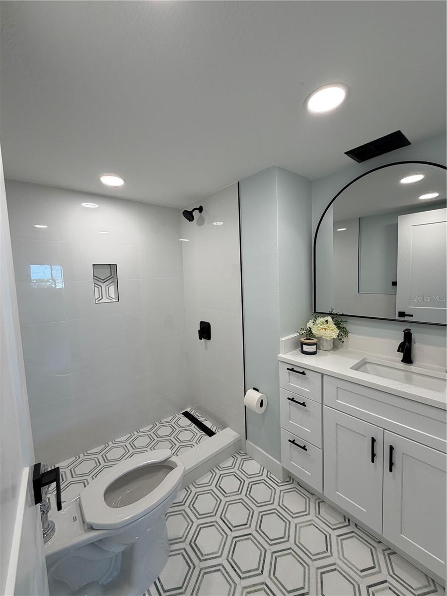 SYLVETTE CONDO - Residential
