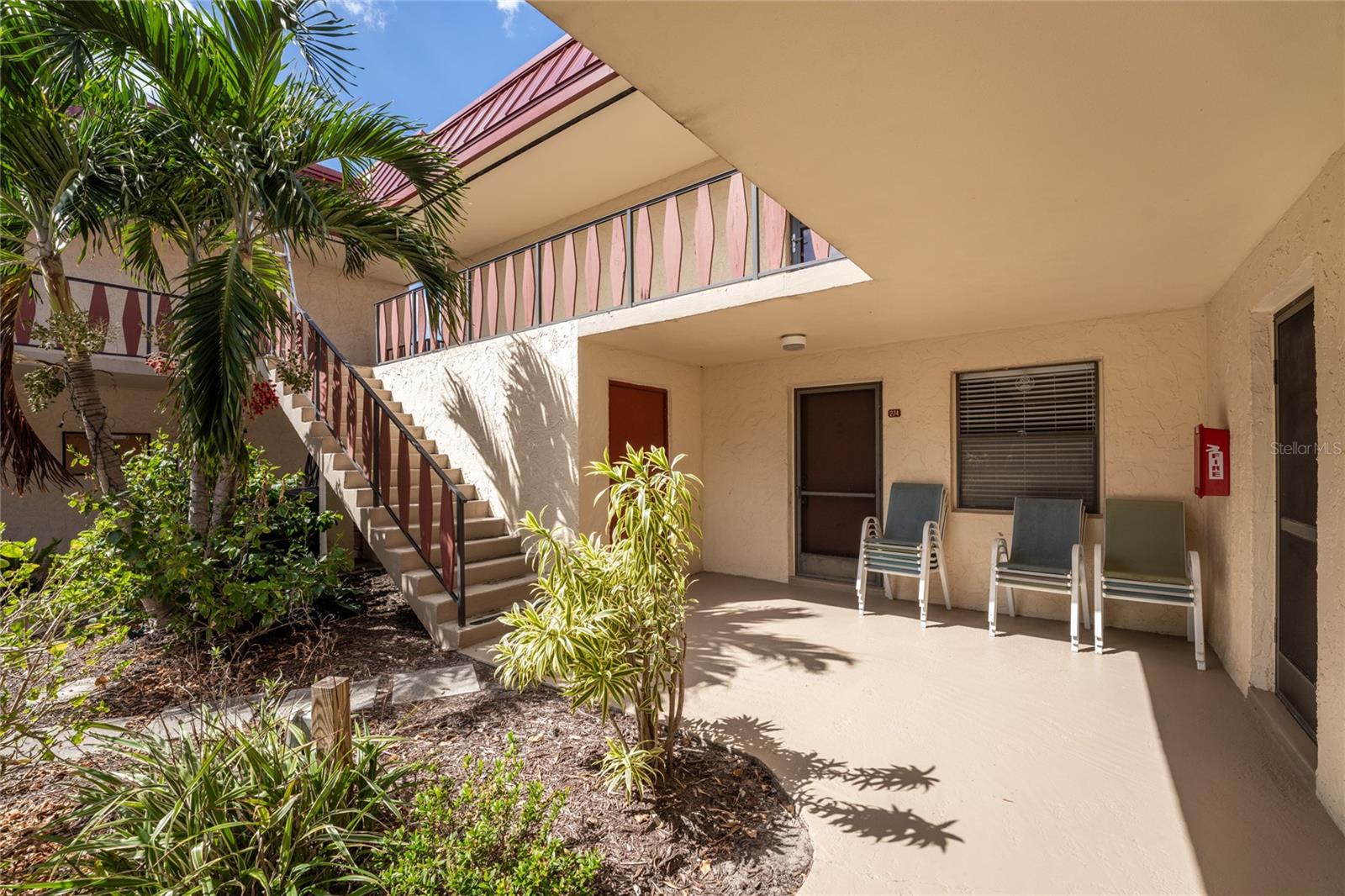 RIVERHOUSE - Residential