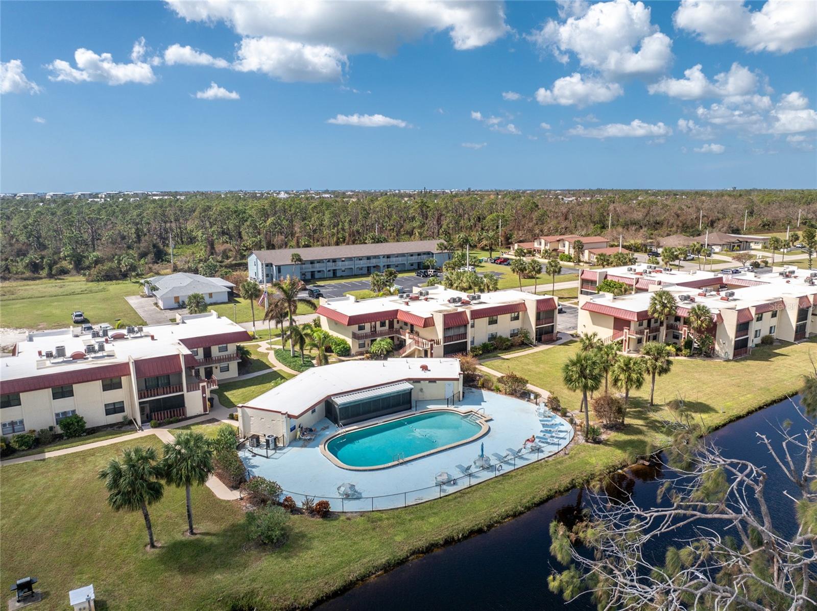 RIVERHOUSE - Residential