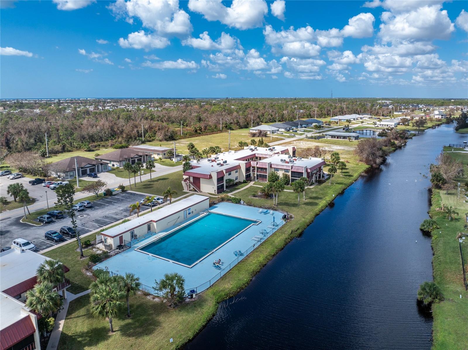 RIVERHOUSE - Residential