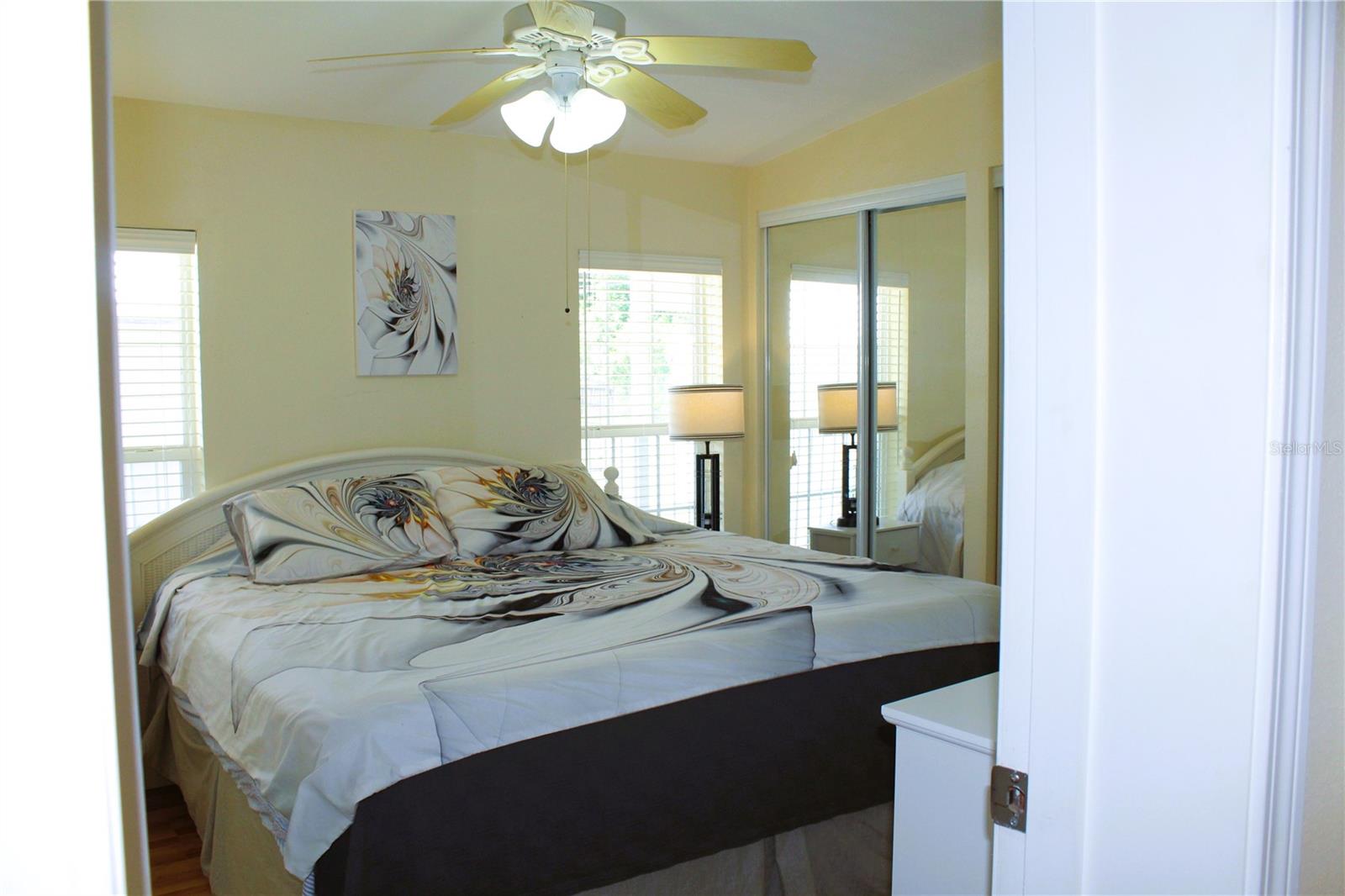SADDLEBAG LAKE - Residential
