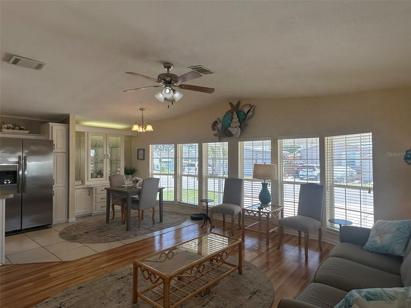 SADDLEBAG LAKE - Residential