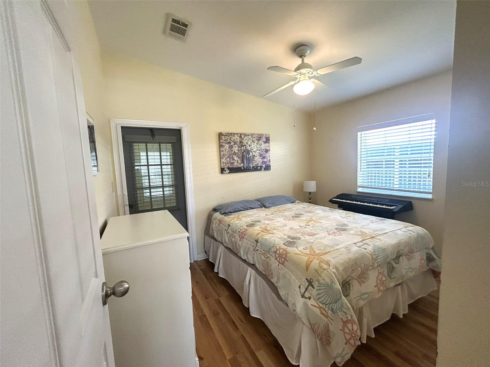 SADDLEBAG LAKE - Residential