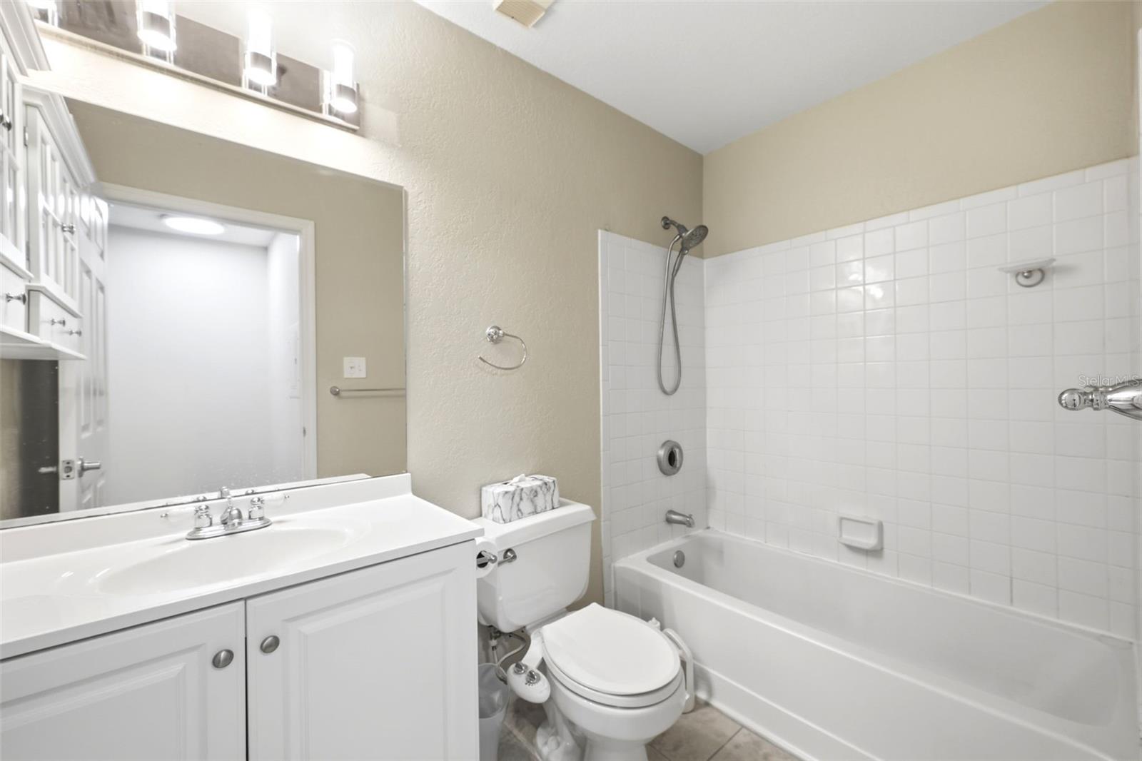 ITOPIA PRIVATE RESIDENCES CONDO - Residential