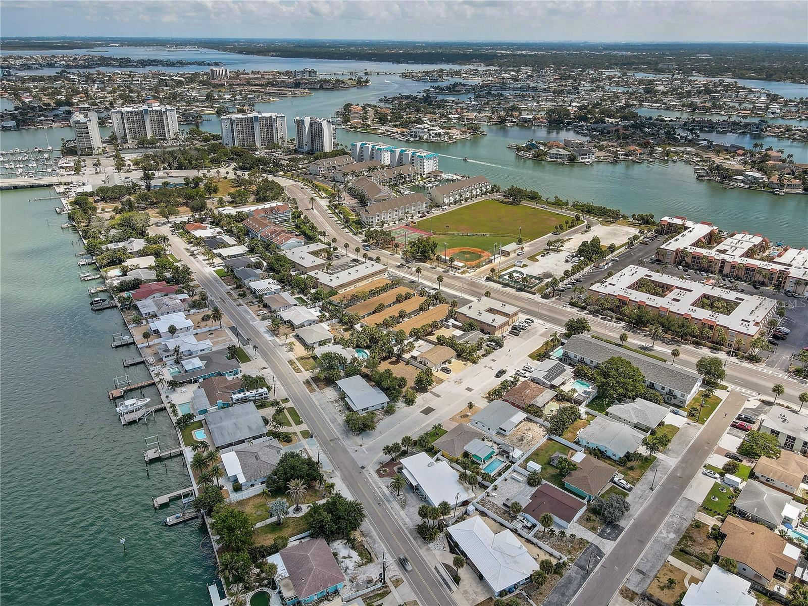 BLIND PASS VILLAS CONDO - Residential