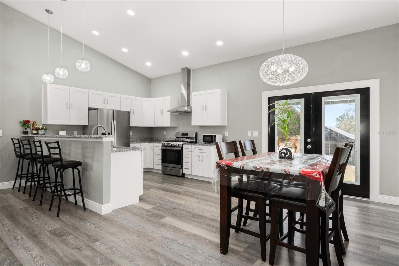 AVON PARK LAKES UNIT 42 PB 5-PG 89 LOTS 13610 + 1 - Residential