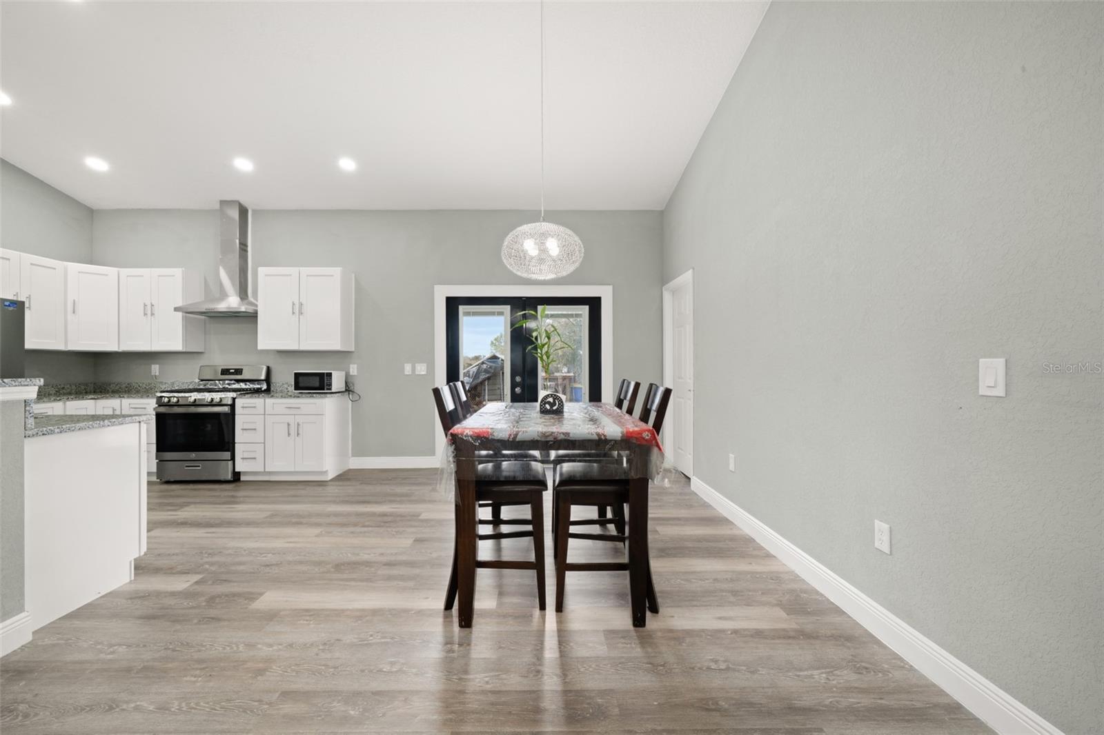 AVON PARK LAKES UNIT 42 PB 5-PG 89 LOTS 13610 + 1 - Residential