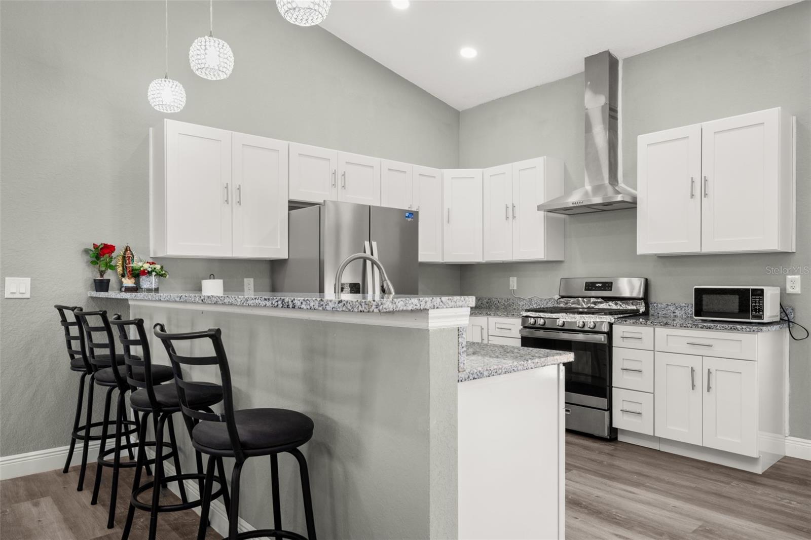 AVON PARK LAKES UNIT 42 PB 5-PG 89 LOTS 13610 + 1 - Residential