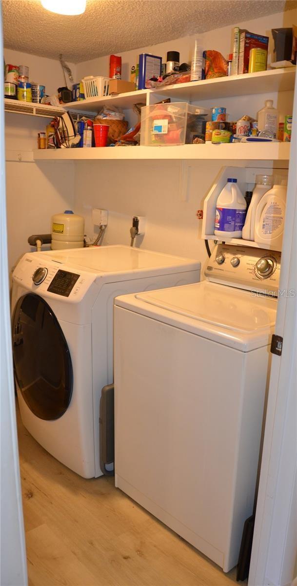 OAK LAKE PARK CONDO - Residential