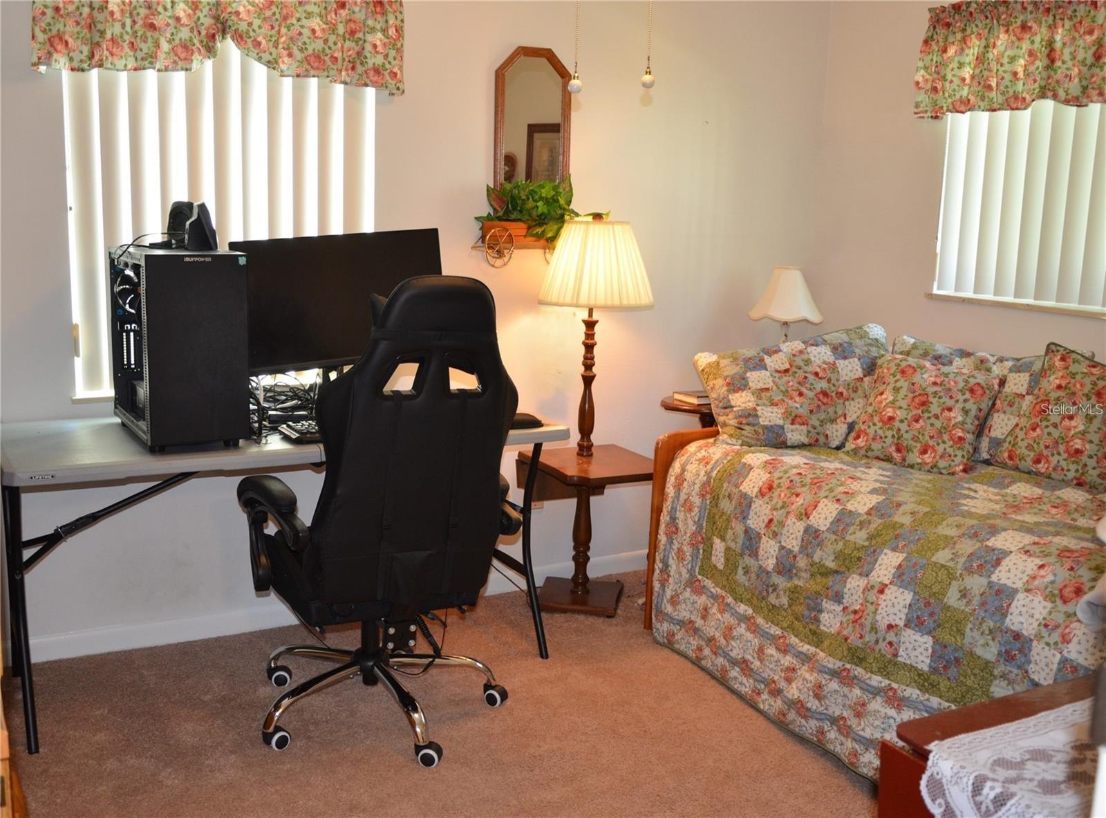 OAK LAKE PARK CONDO - Residential