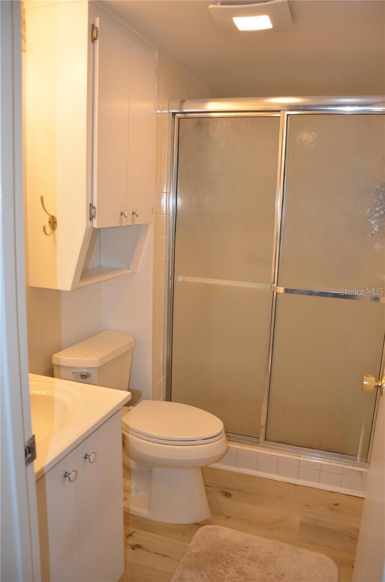 OAK LAKE PARK CONDO - Residential