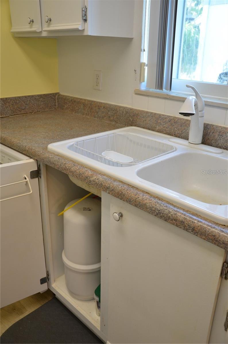 OAK LAKE PARK CONDO - Residential