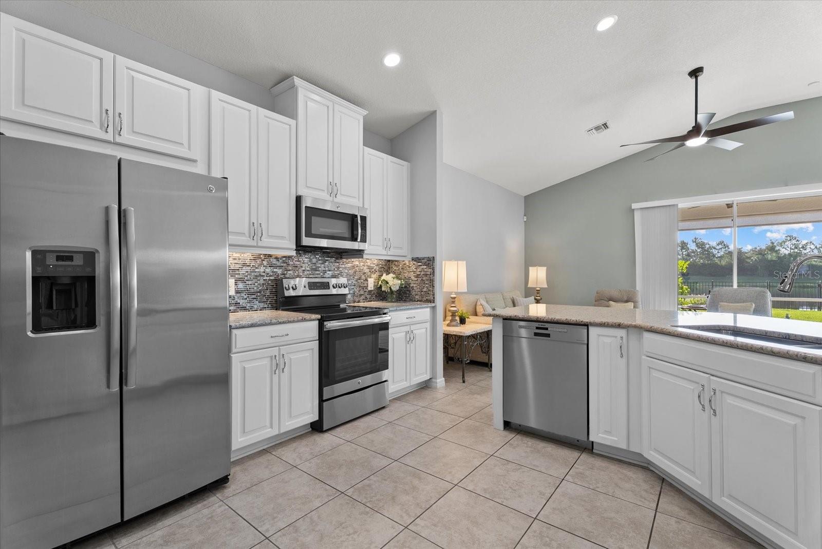 ARBOR LAKES ON PALMER RANCH - Residential