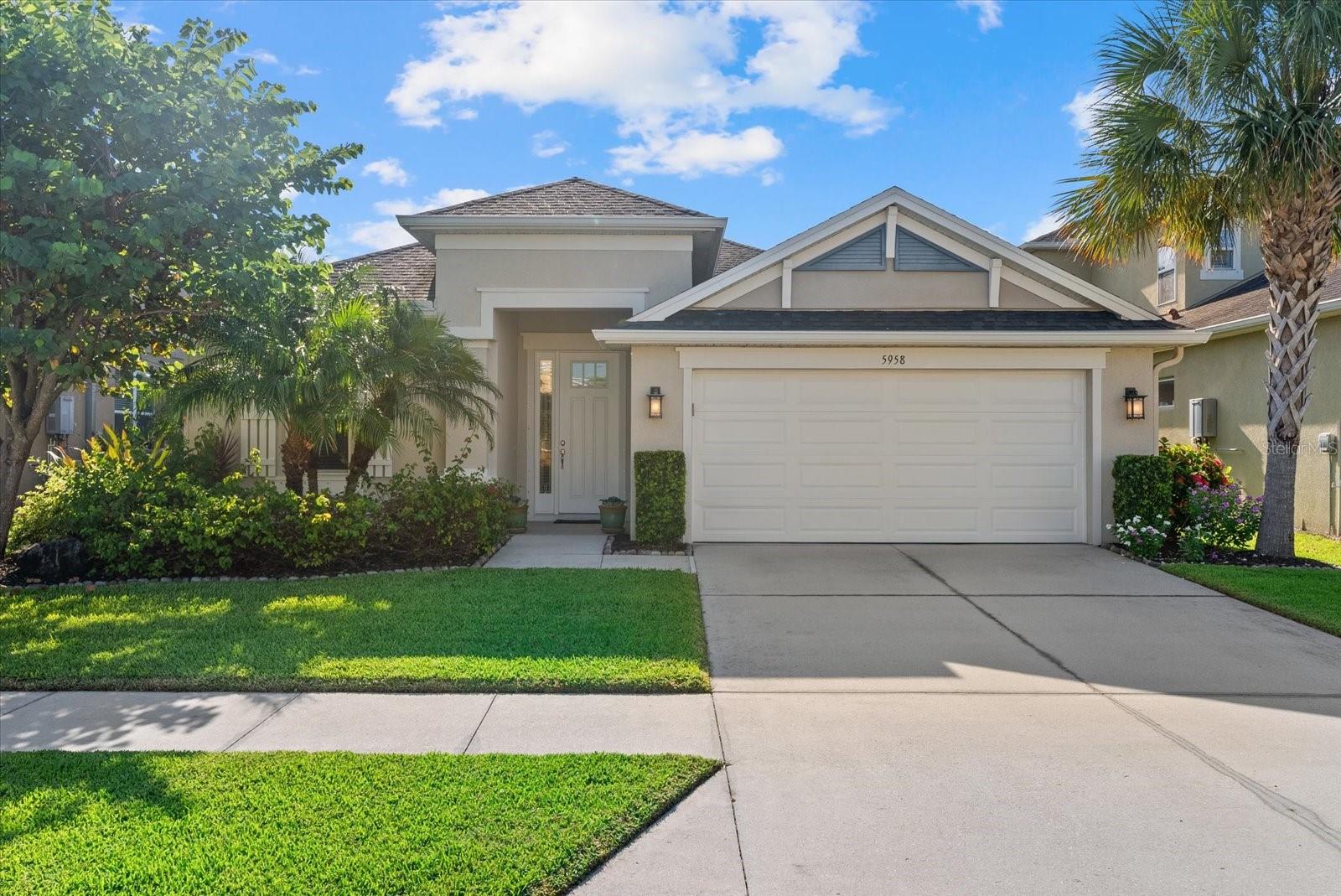 ARBOR LAKES ON PALMER RANCH - Residential