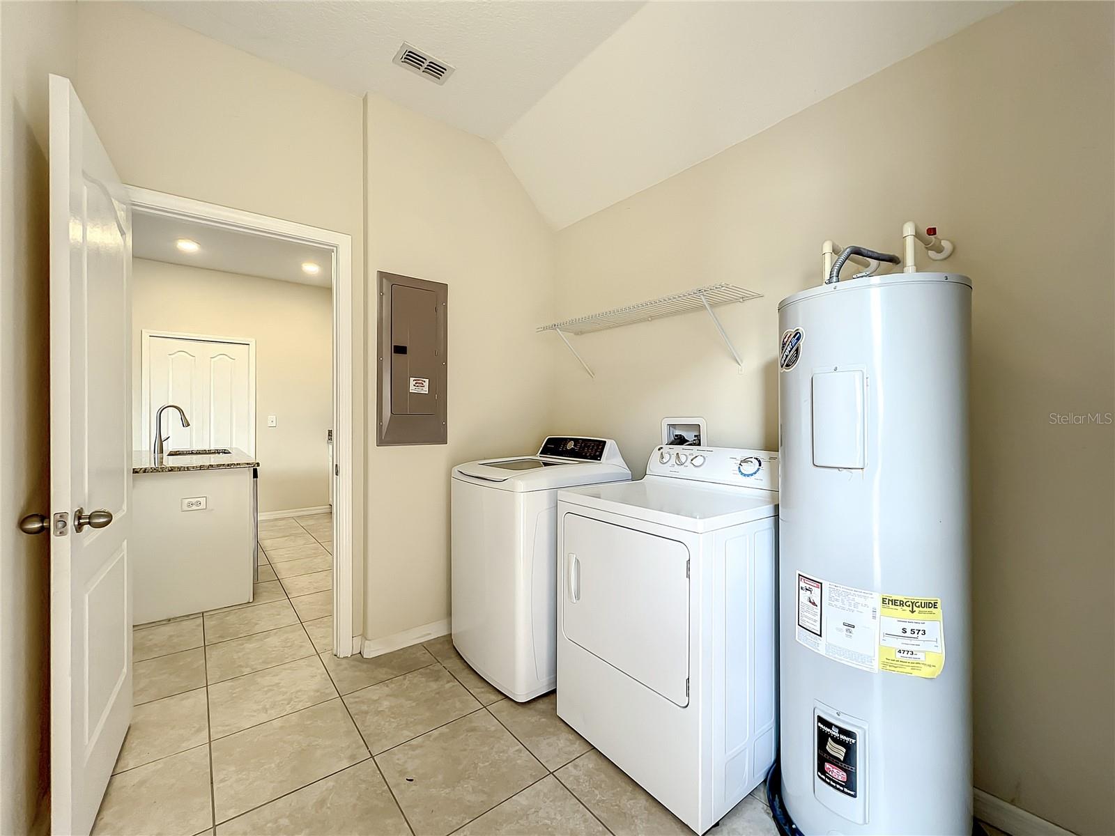 SIGNATURE LAKES PH 3B-6 - Residential
