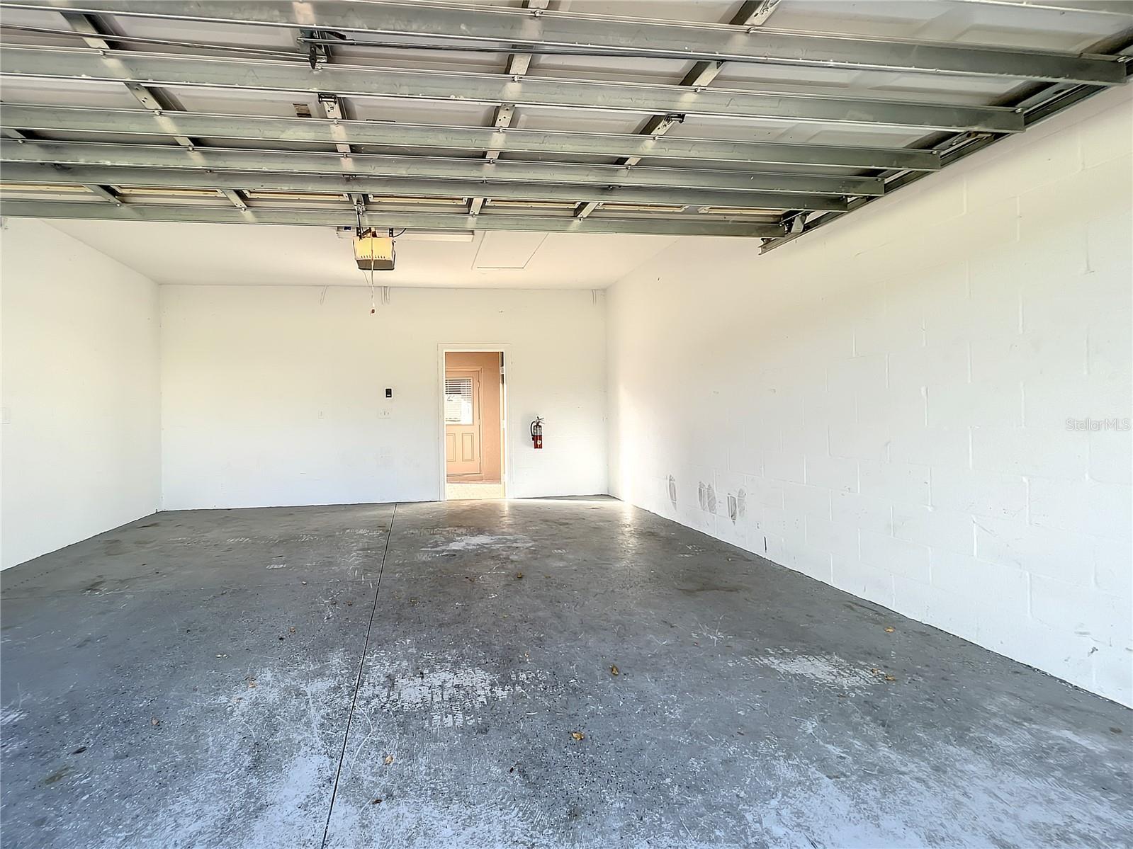 SIGNATURE LAKES PH 3B-6 - Residential