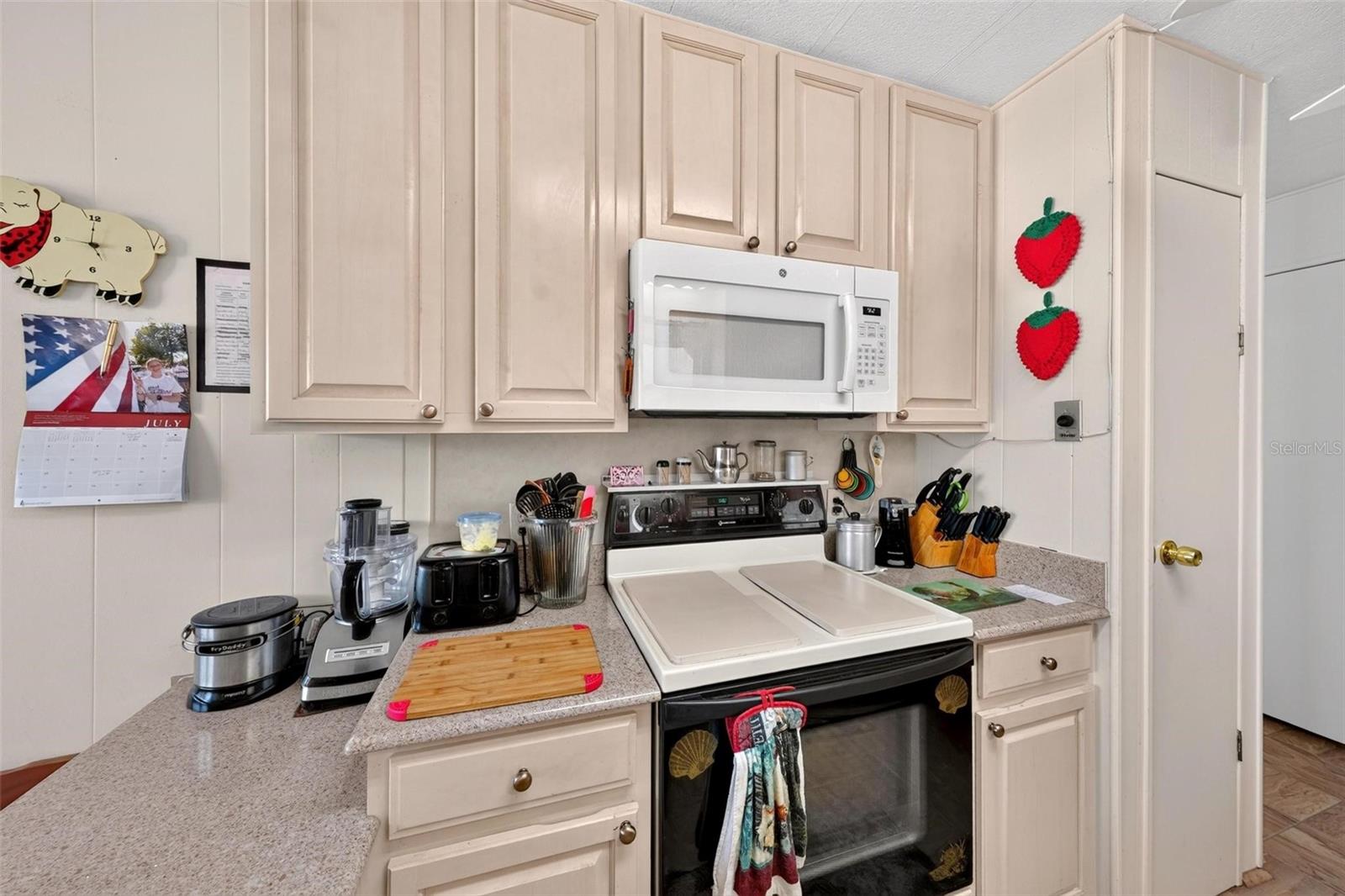 HAWTHORNE AT LEESBURG A COOP - Residential