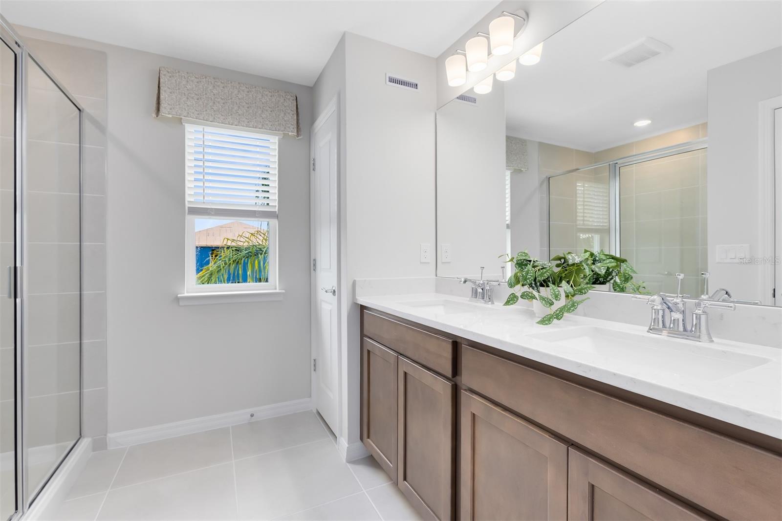 SKYLAR CREST - Residential