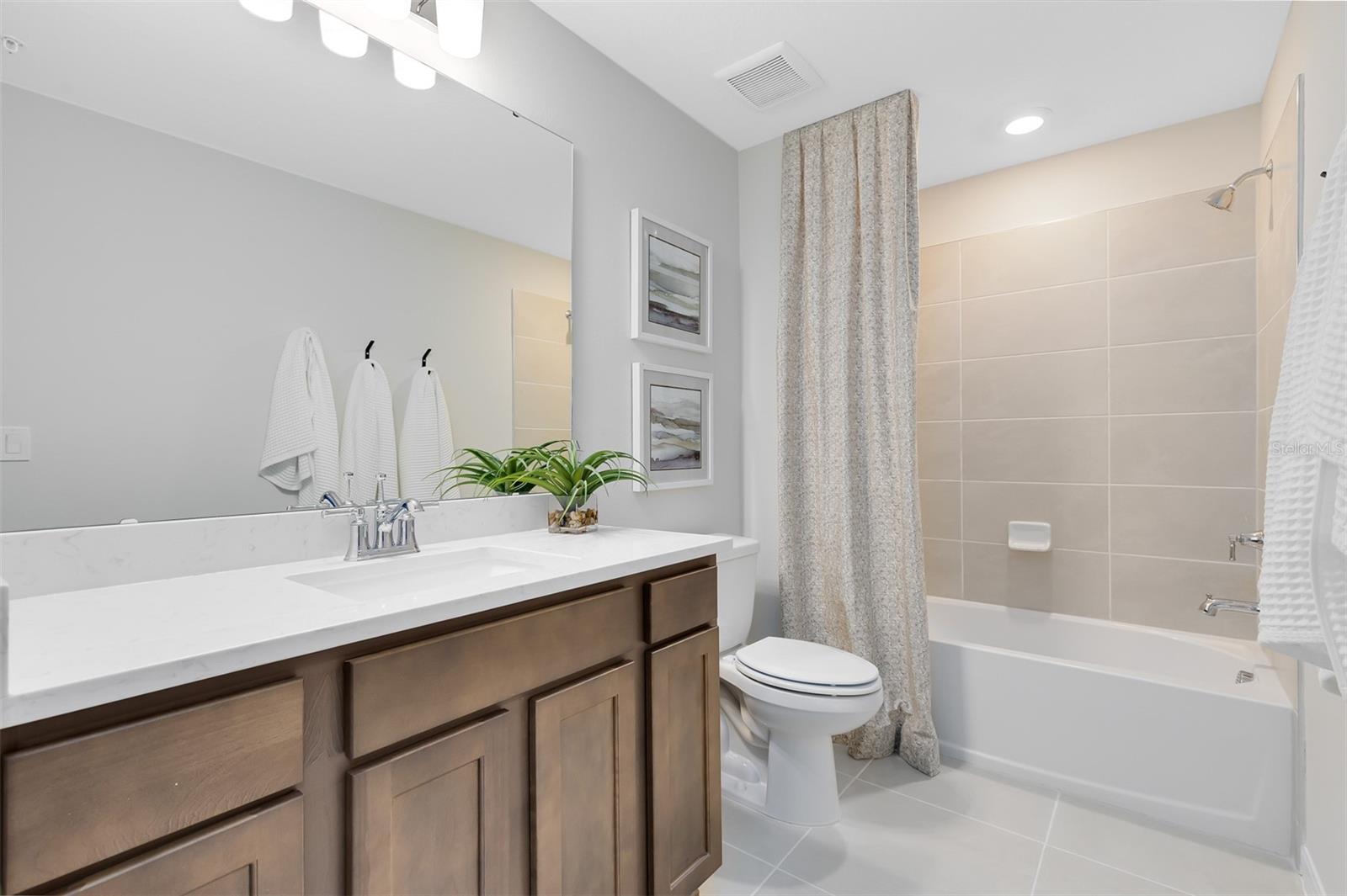 SKYLAR CREST - Residential