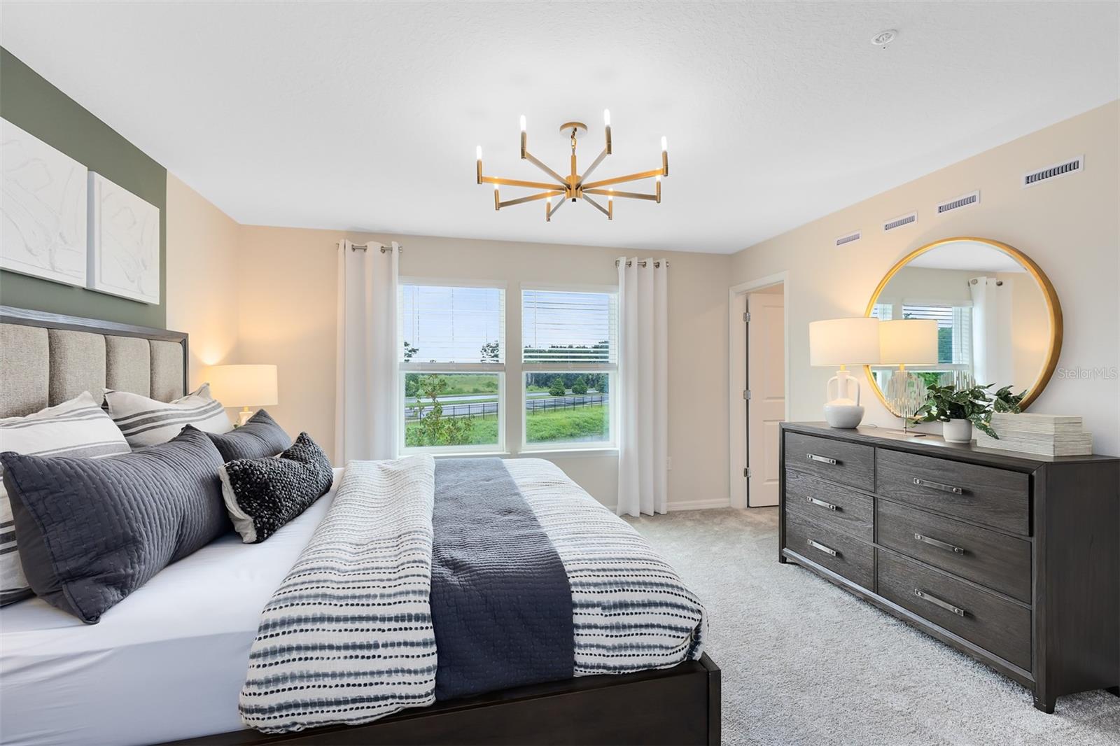 SKYLAR CREST - Residential