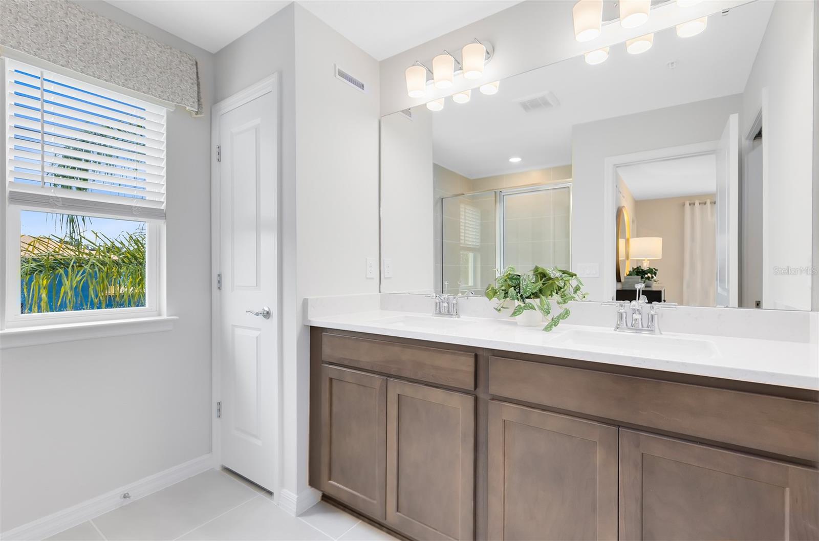 SKYLAR CREST - Residential