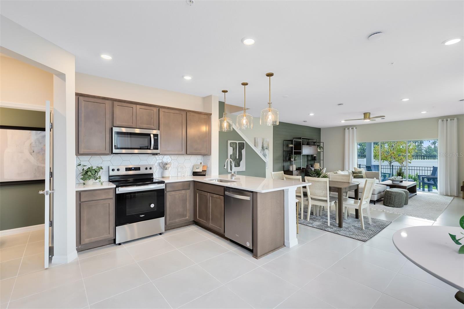 SKYLAR CREST - Residential