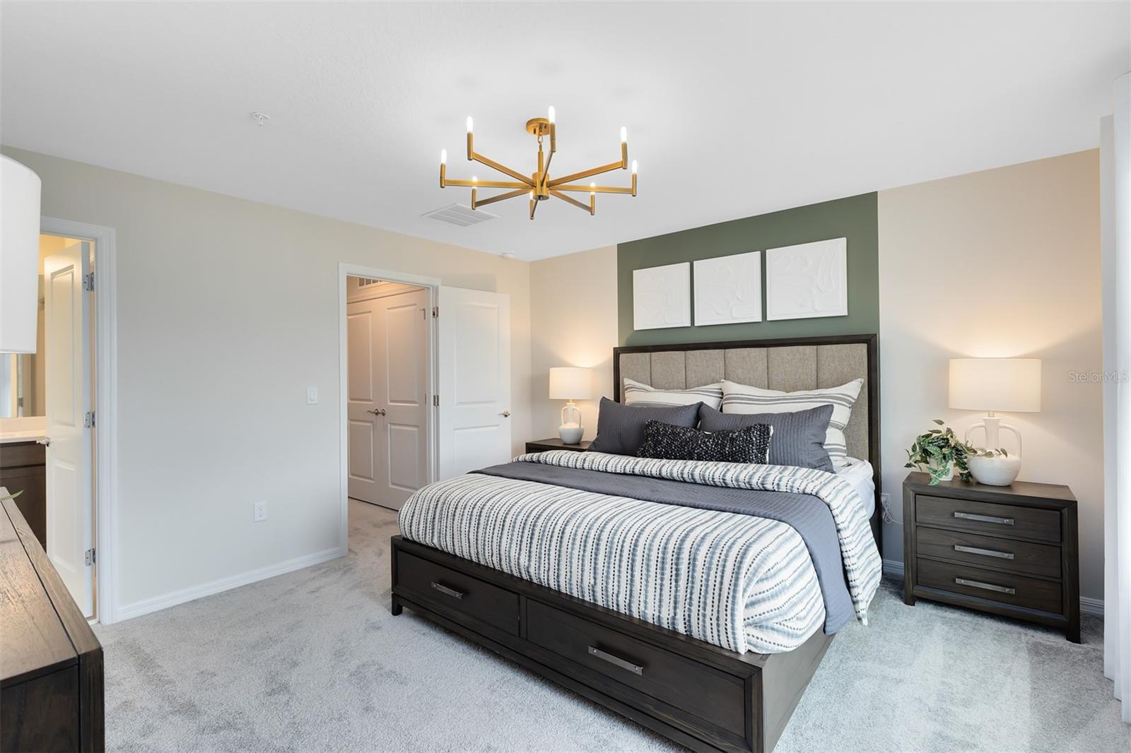SKYLAR CREST - Residential