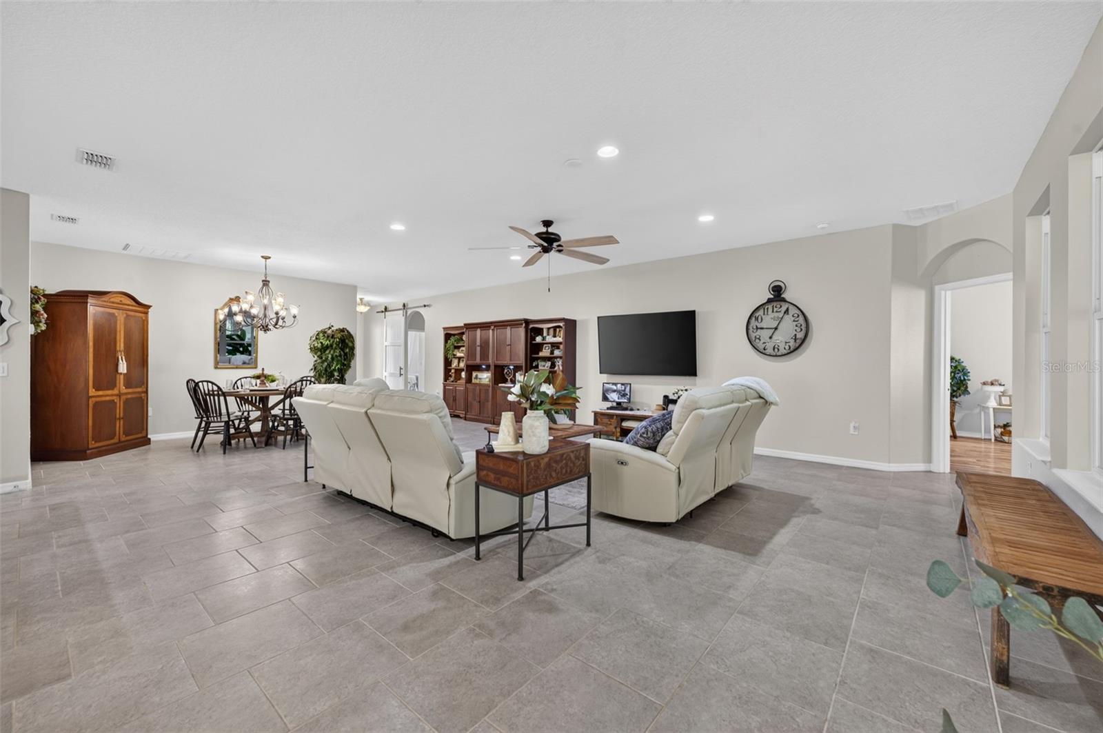 WELLINGTON WOODS - Residential