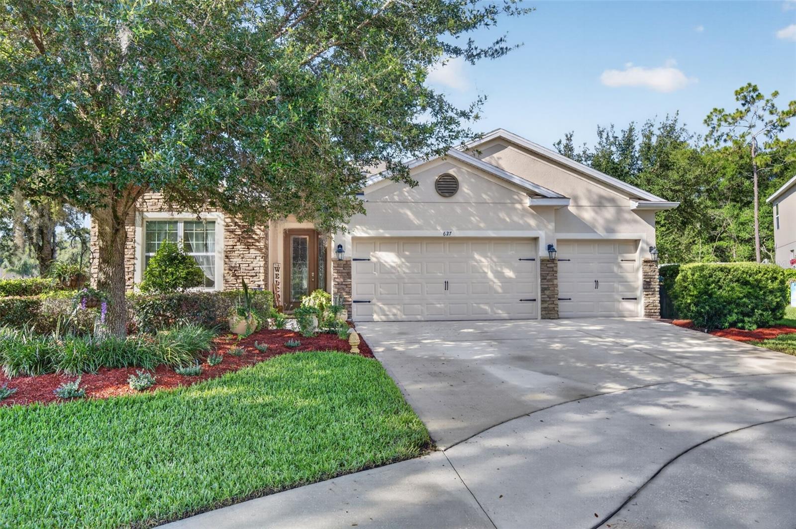 WELLINGTON WOODS - Residential
