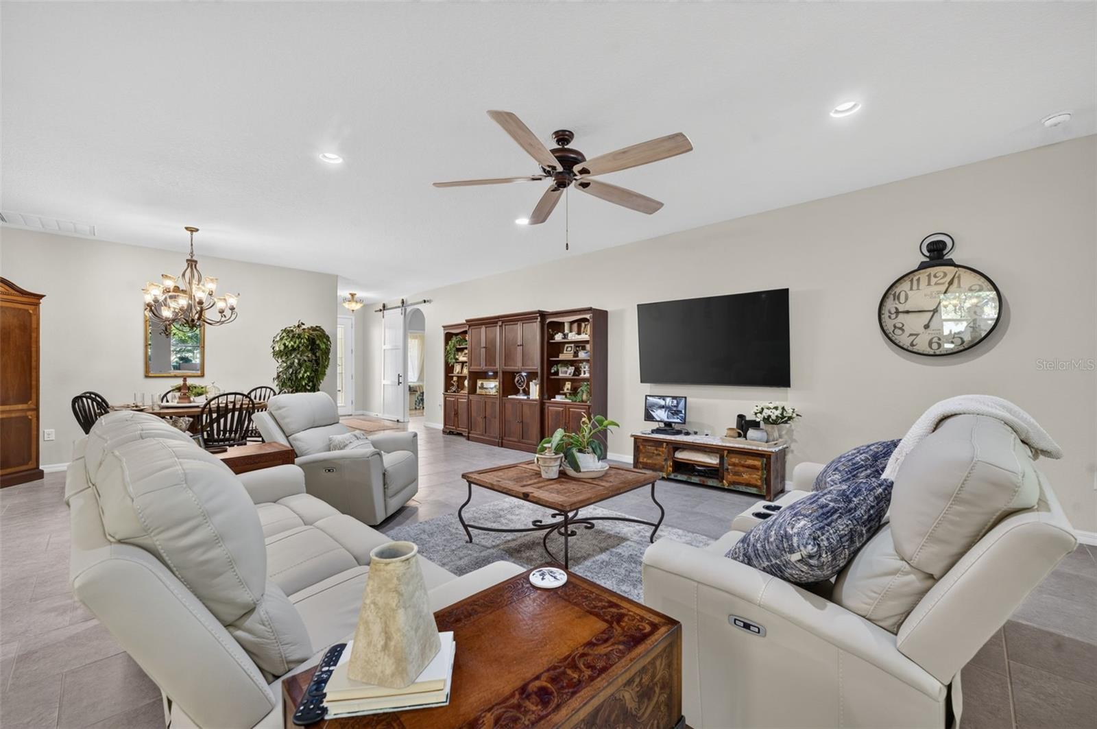 WELLINGTON WOODS - Residential