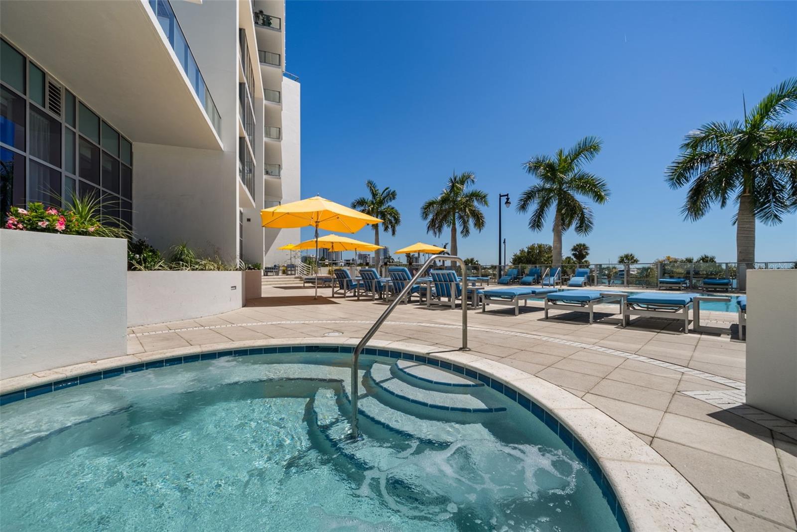 VUE SARASOTA BAY - Residential