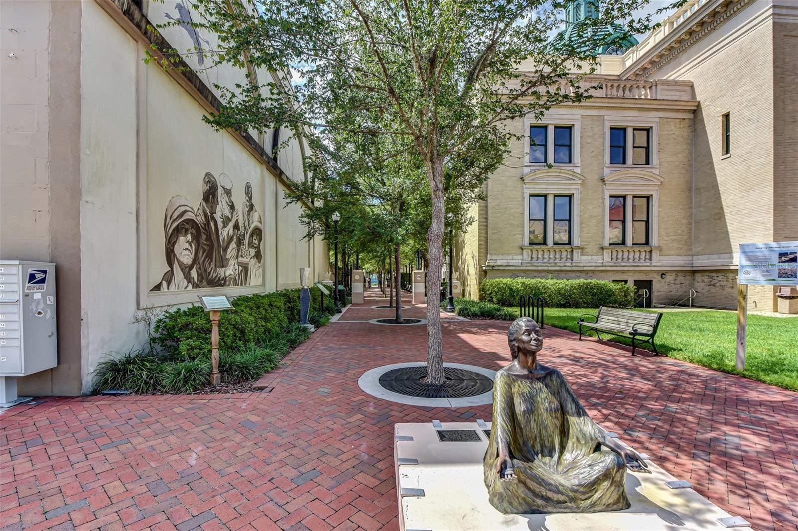 BOULEVARD HIGHLANDS 21-17-30 - Commercial Sale