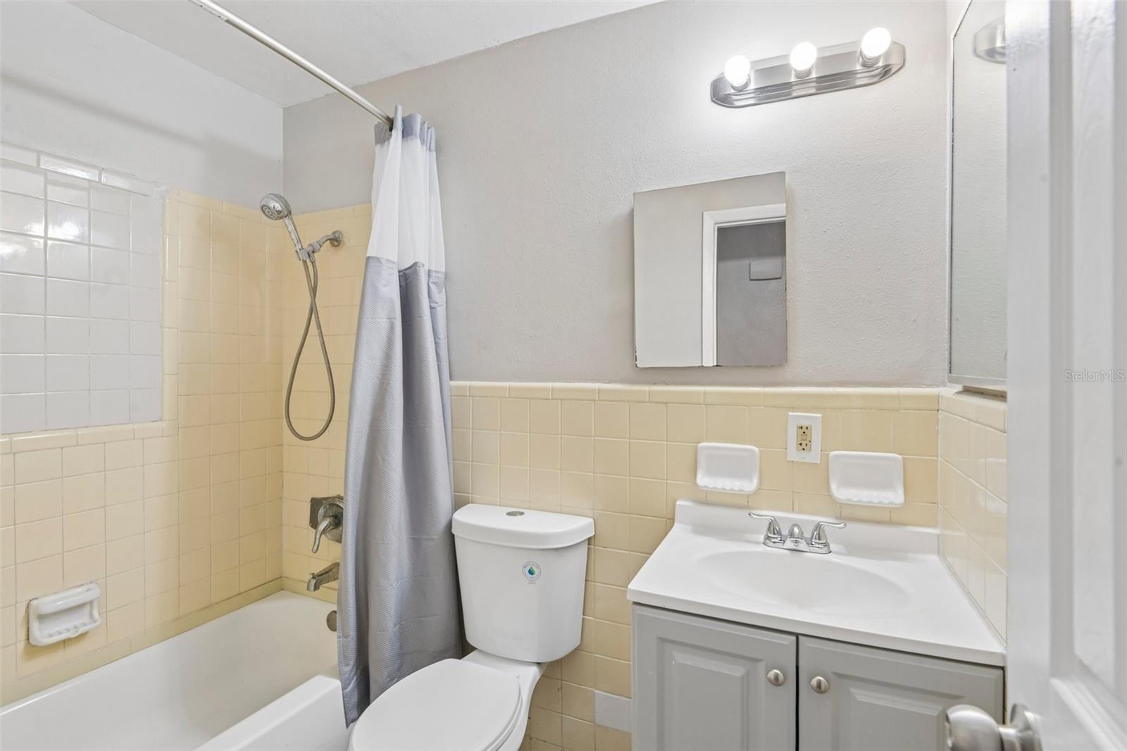 THOMPSONS ADD TO TAMPA O - Residential