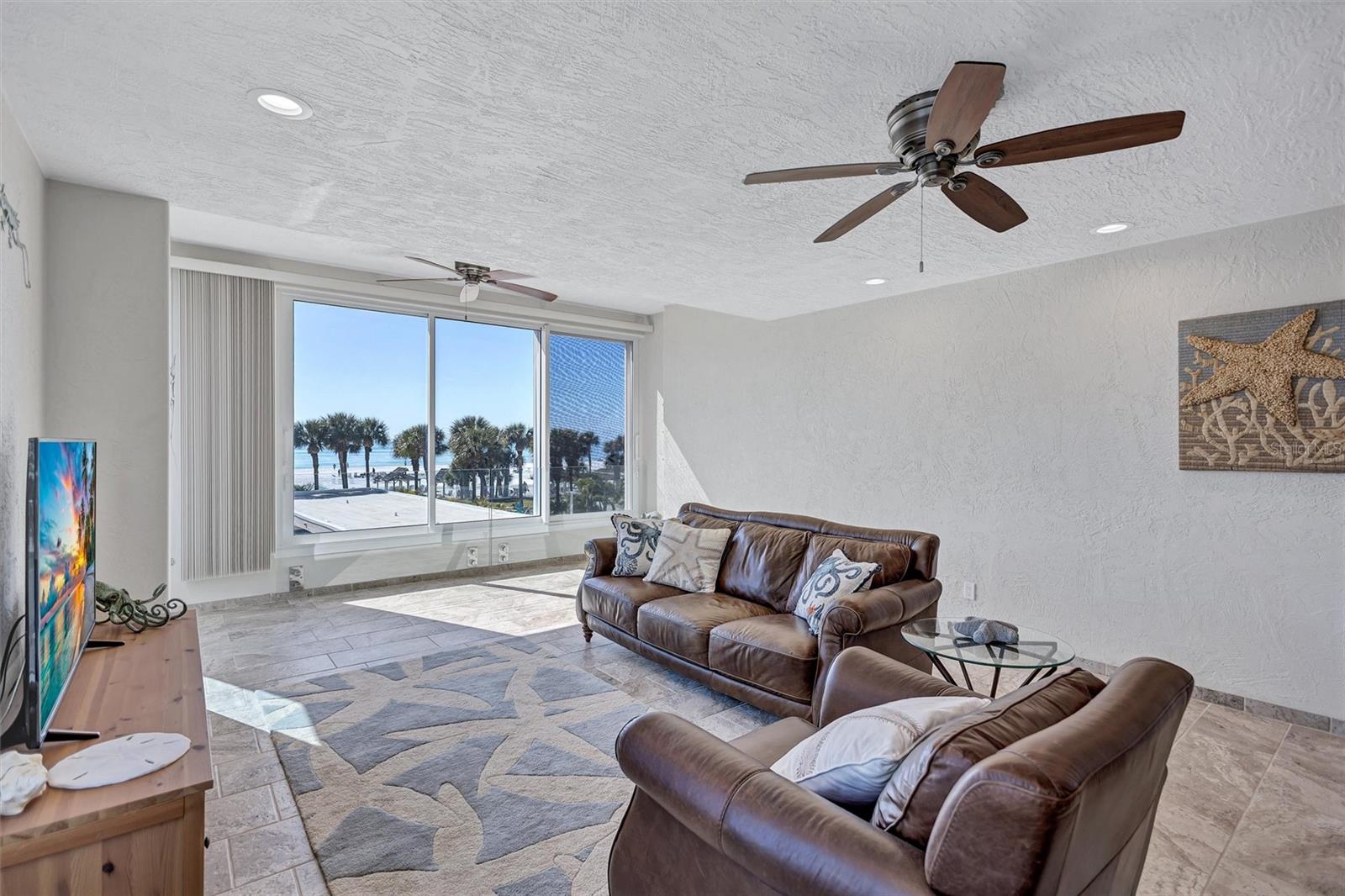 HORIZONS WEST - Residential