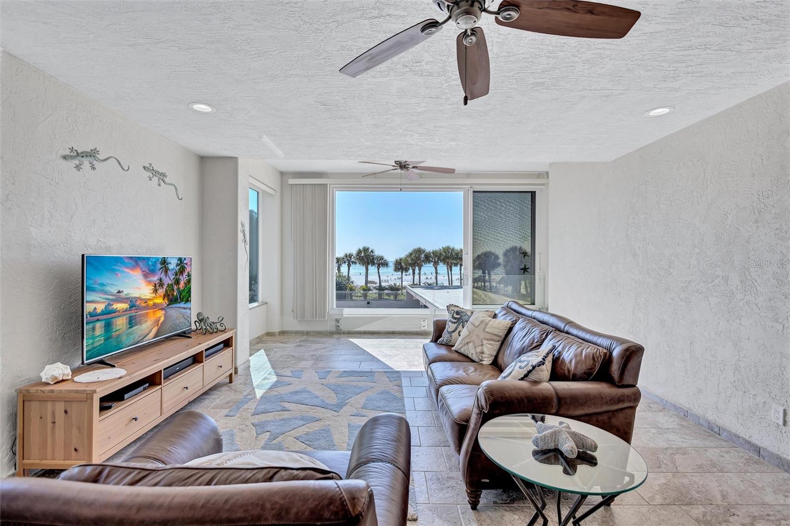 HORIZONS WEST - Residential