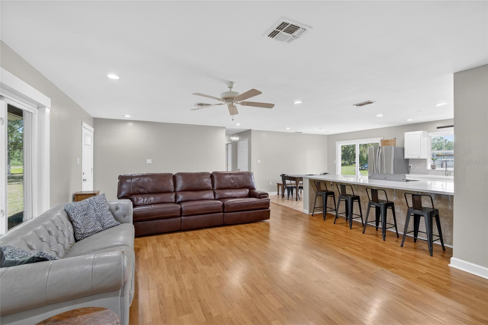 GROVEWOOD - Residential