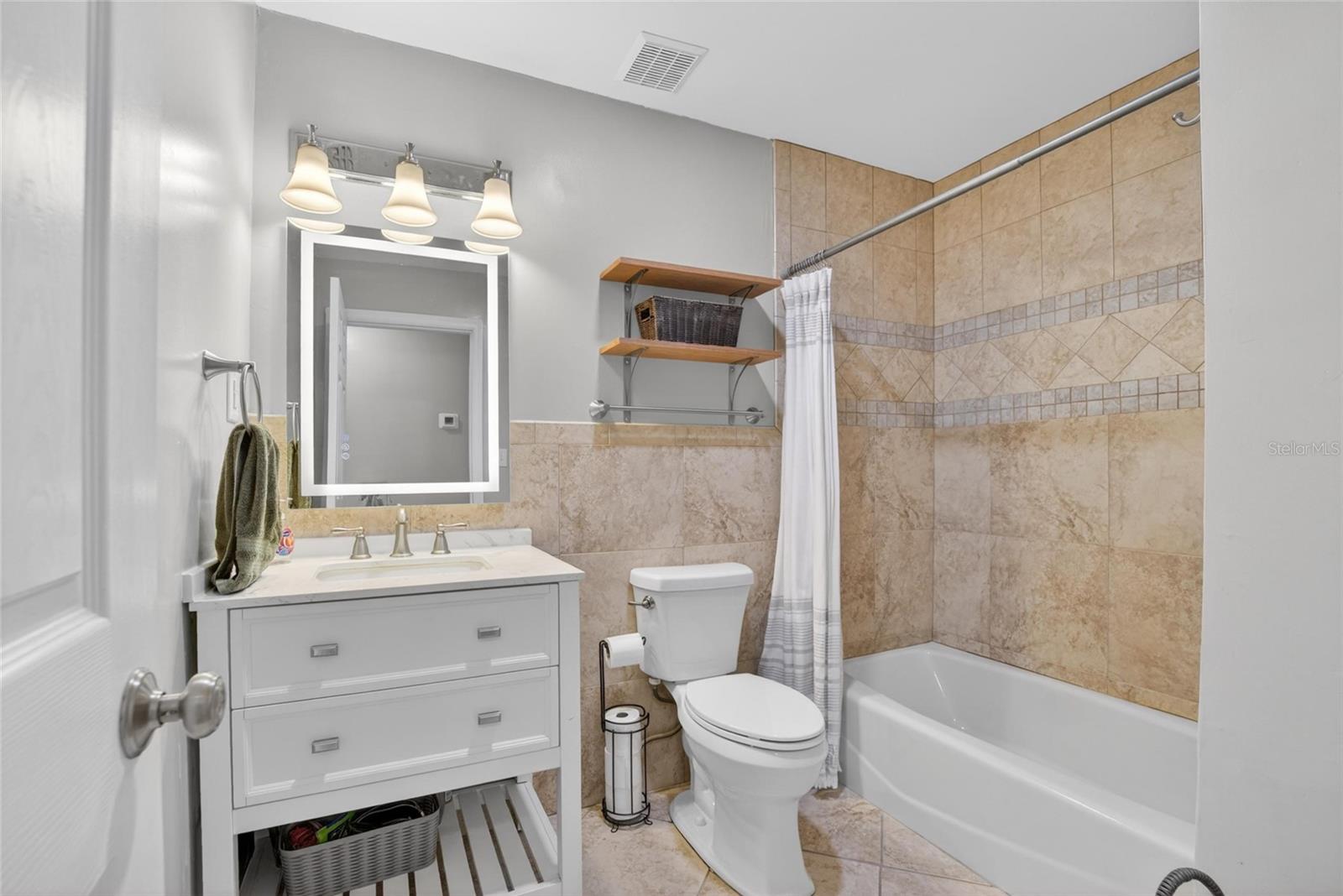 GROVEWOOD - Residential