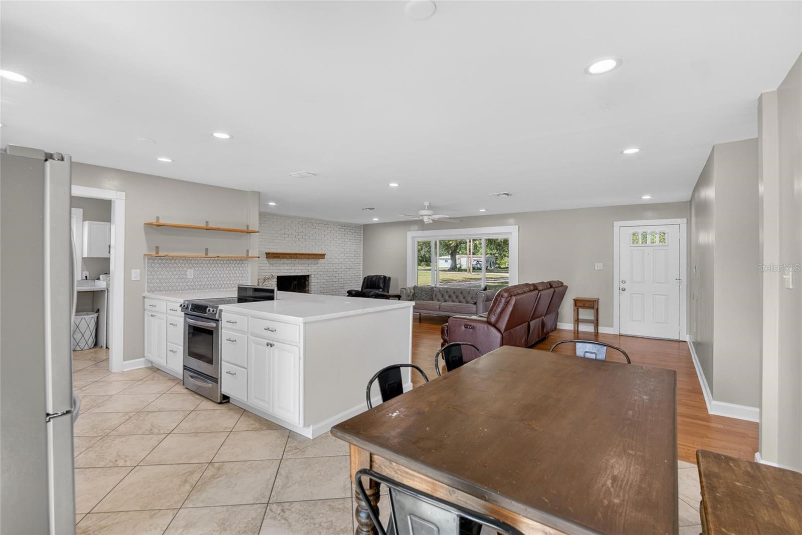 GROVEWOOD - Residential