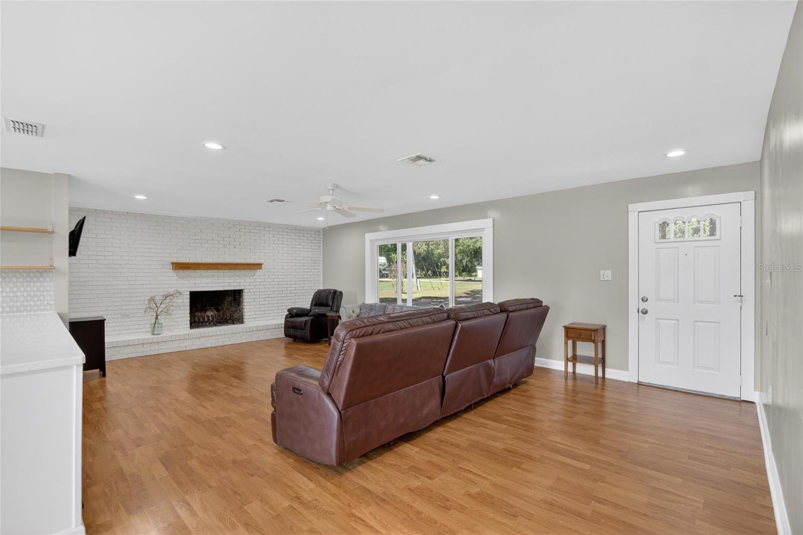 GROVEWOOD - Residential