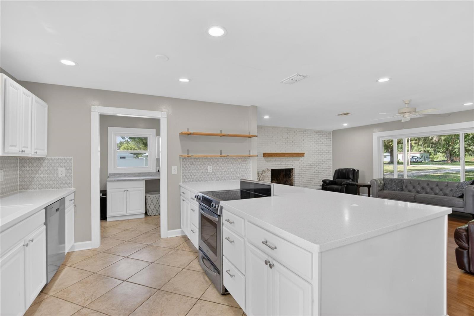 GROVEWOOD - Residential