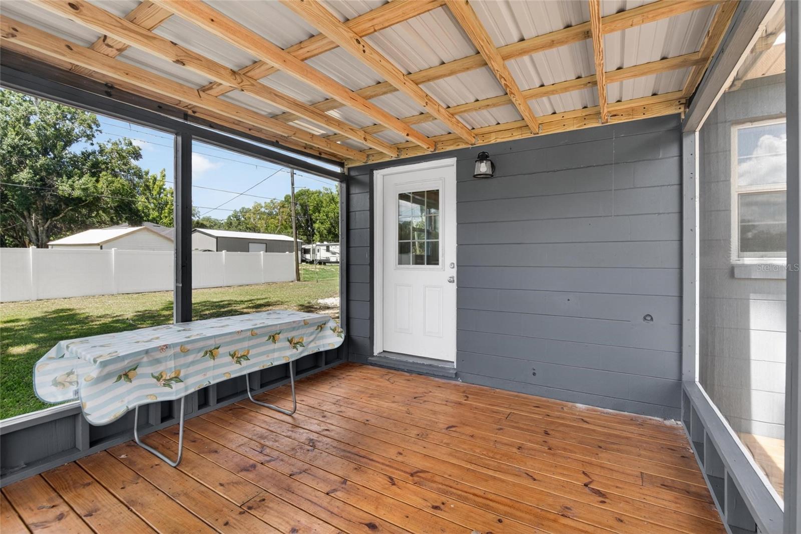 GROVEWOOD - Residential