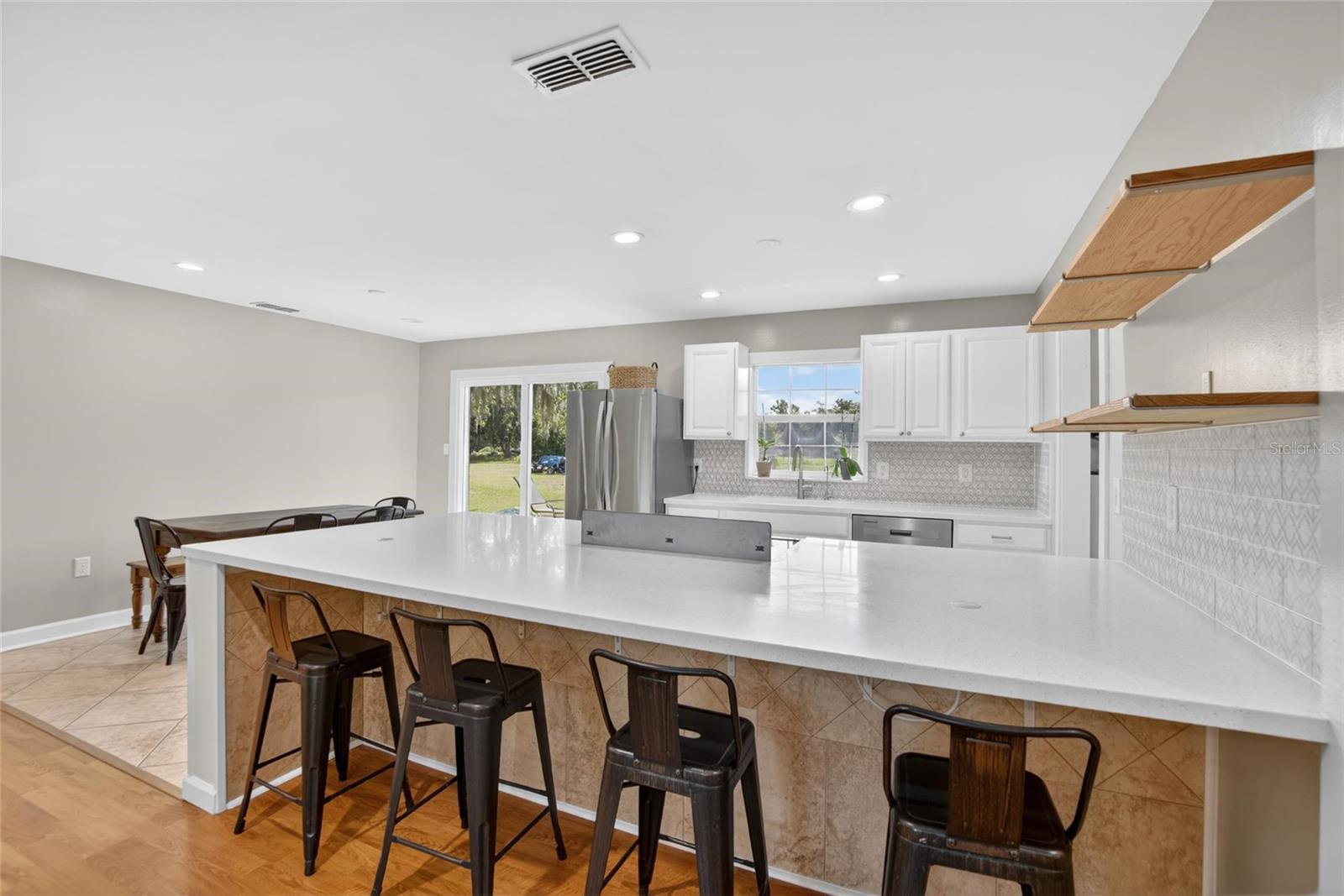 GROVEWOOD - Residential