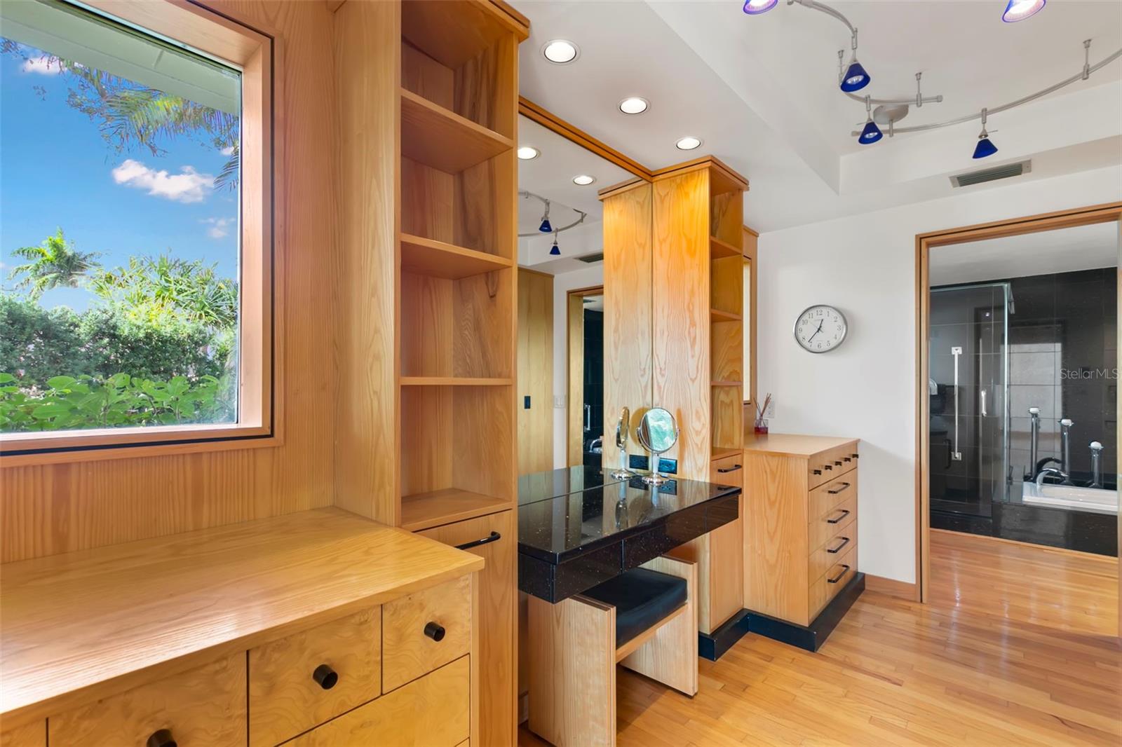 BAYWAY ISLES - Residential