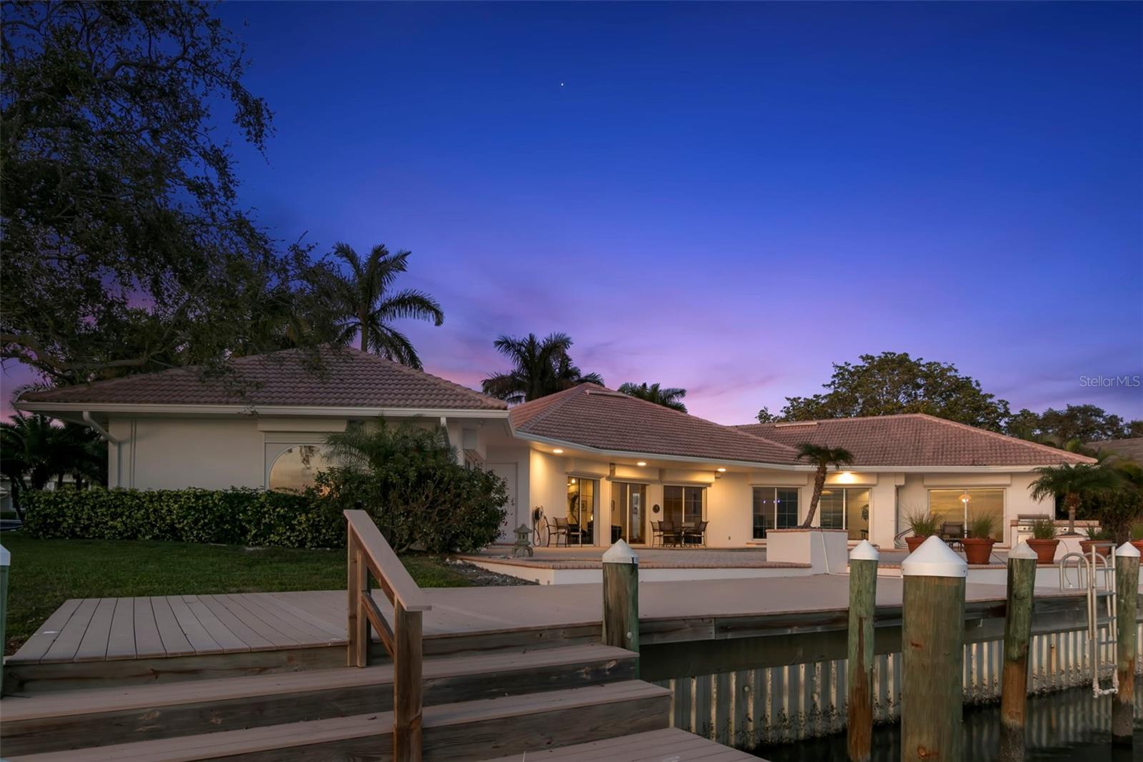 BAYWAY ISLES - Residential