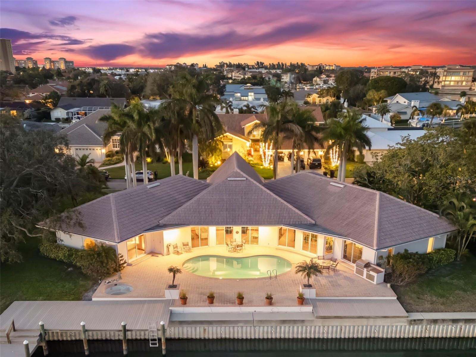 BAYWAY ISLES - Residential
