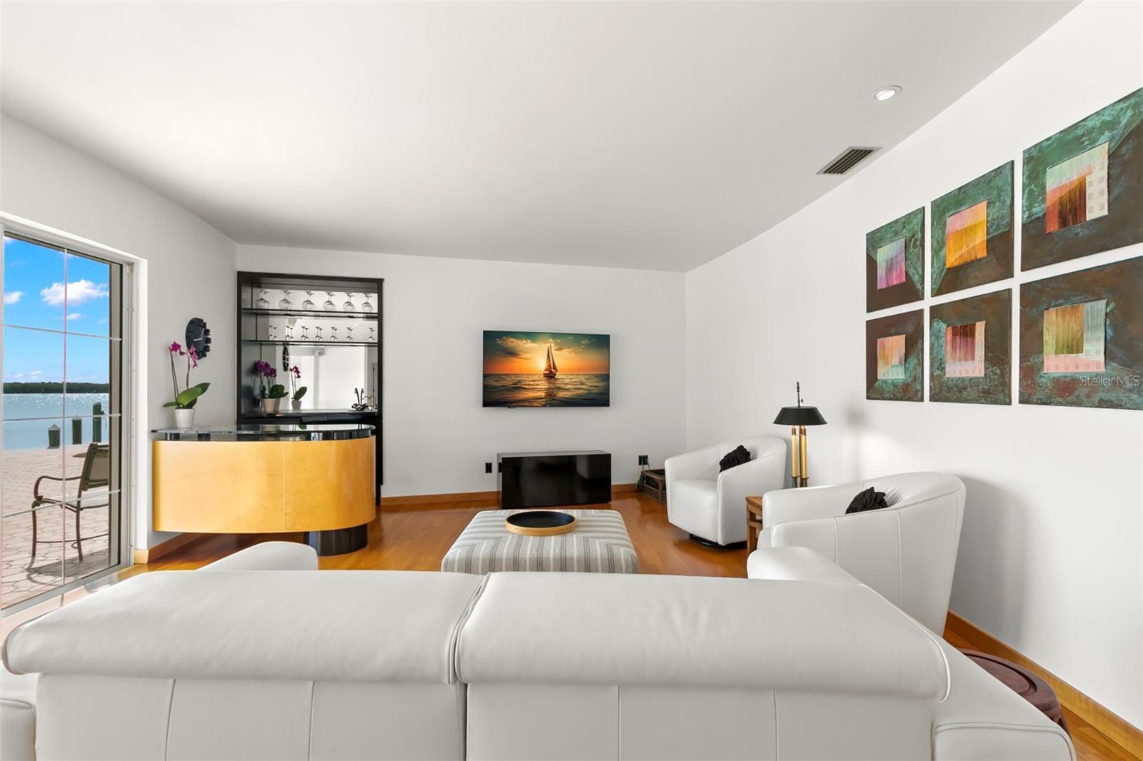 BAYWAY ISLES - Residential