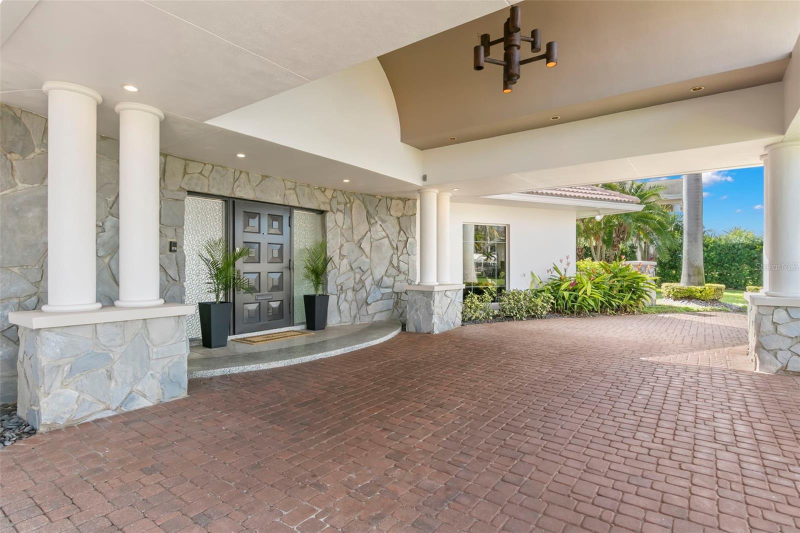 BAYWAY ISLES - Residential