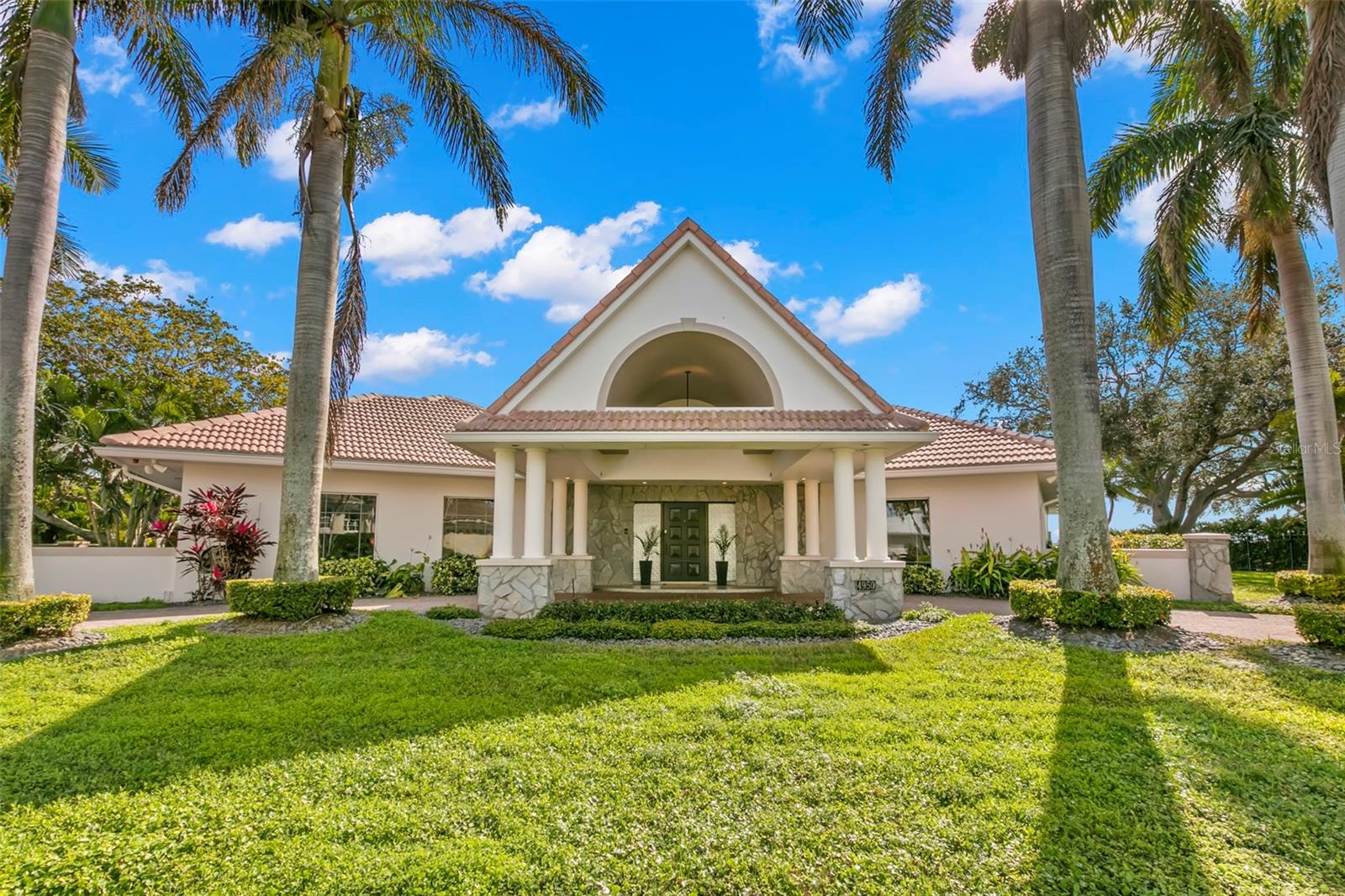BAYWAY ISLES - Residential