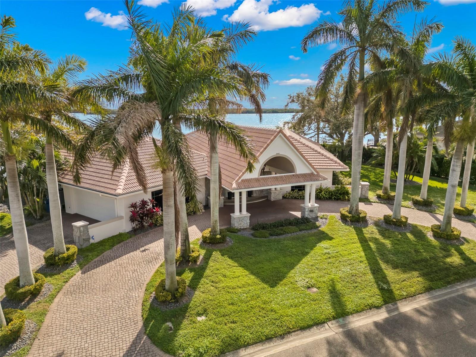 BAYWAY ISLES - Residential