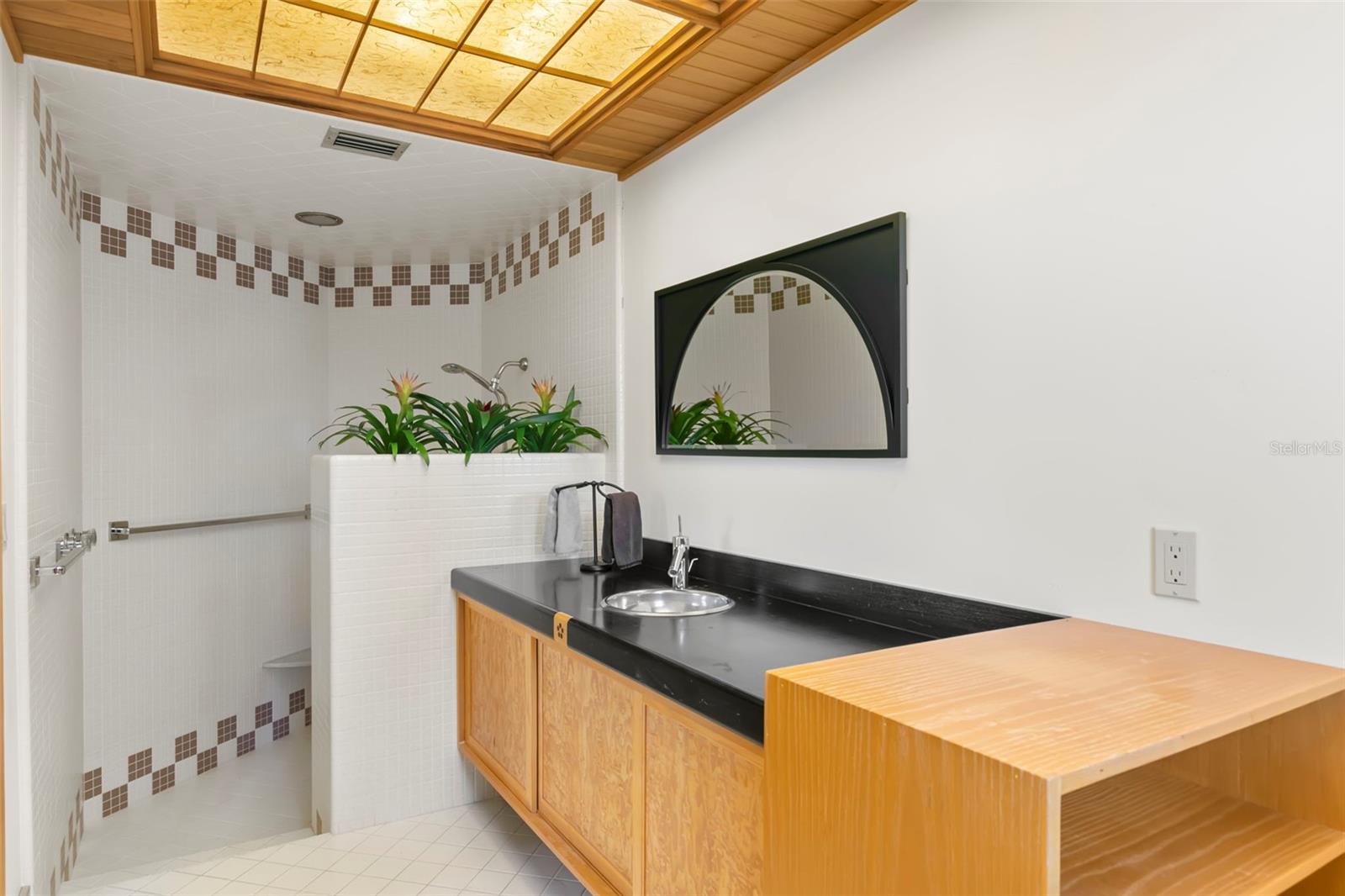 BAYWAY ISLES - Residential